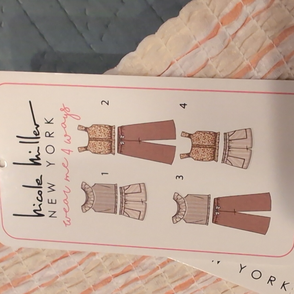 BNWT Nicole Miller New York. 4T Girls clothes set. 2 sleeveless tops, 2 bottoms. - Picture 8 of 8